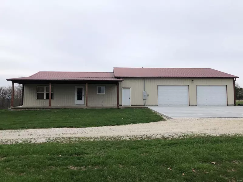 1395 Beck RD, Silex, MO 63377