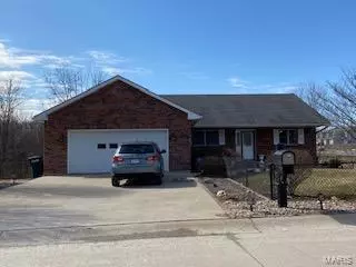 583 Clover RD, Hannibal, MO 63401