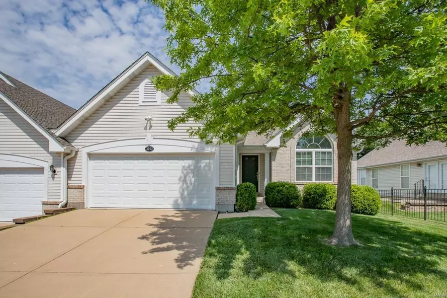 3292 Autumn View Pointe DR, Bridgeton, MO 63044