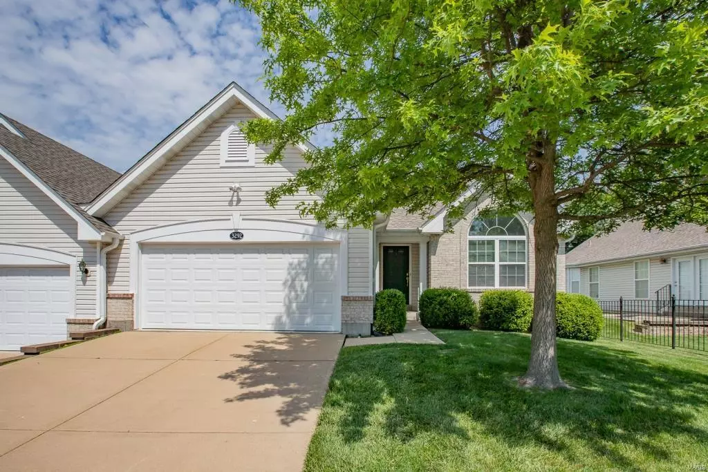 Bridgeton, MO 63044,3292 Autumn View Pointe DR