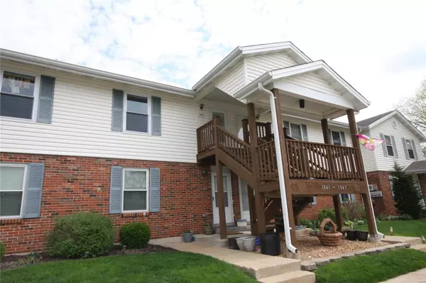 1043 Hidden Ridge,  Valley Park,  MO 63088