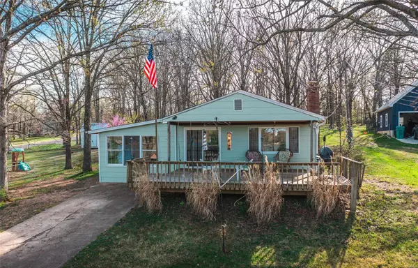 1295 Lakeshore, Cuba, MO 65453