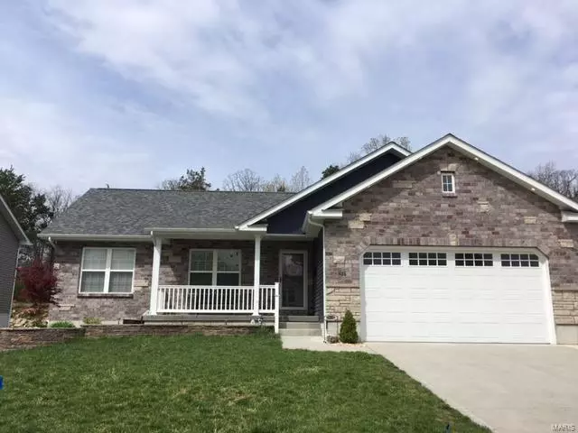 326 N Thomas, De Soto, MO 63020