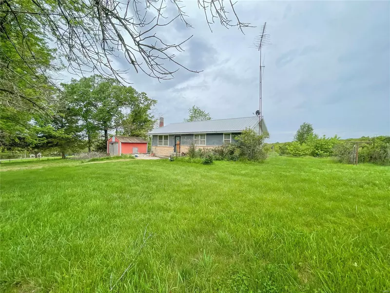 3787 Canaan RD, Bland, MO 65014