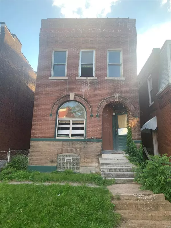 3131 Oregon AVE, St Louis, MO 63118