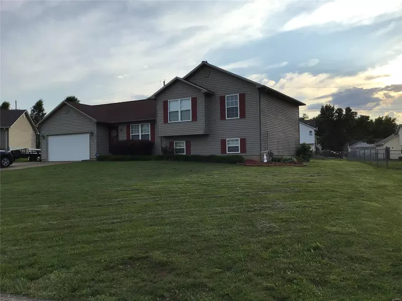 609 LaPlante DR, Desloge, MO 63601