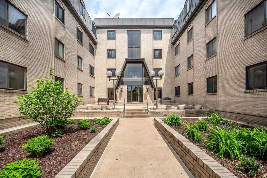 4355 Maryland AVE #215-217, St Louis, MO 63108