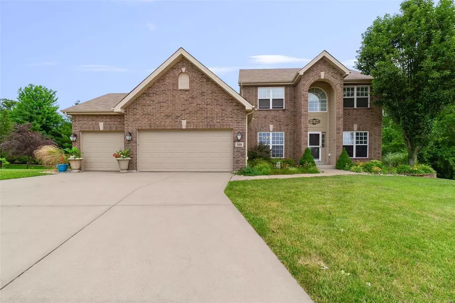 509 Sunshine Brook Dr, Wentzville, MO 63385