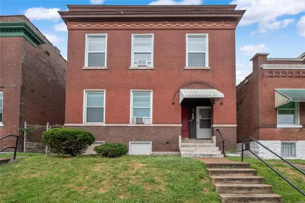 3855 Virginia AVE, St Louis, MO 63118