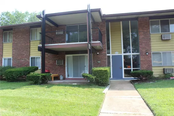 Hazelwood, MO 63042,7427 Sieloff #C