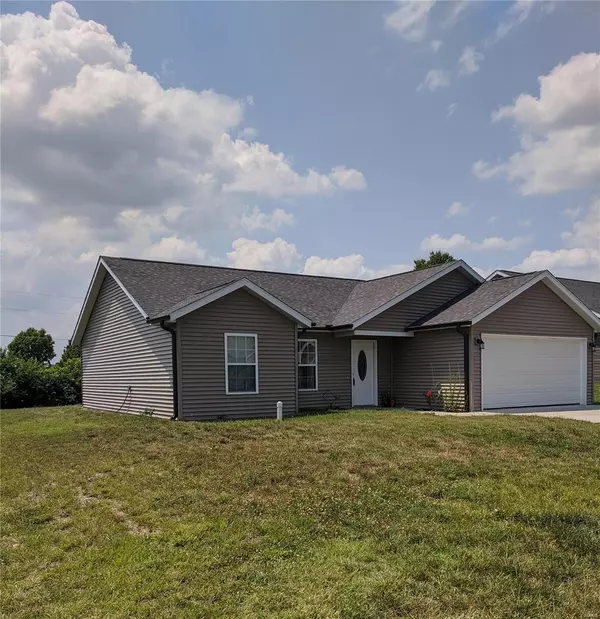 201 Sun Valley CT, Jackson, MO 63755