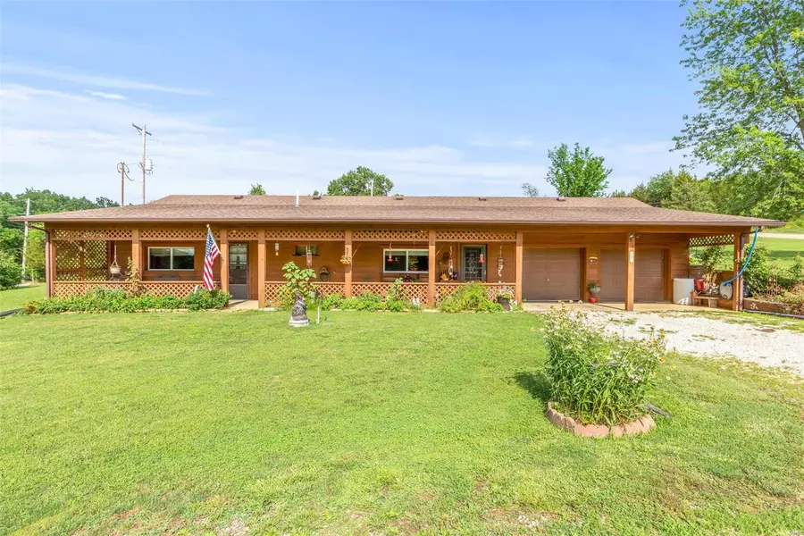 13577 State Road E, De Soto, MO 63020