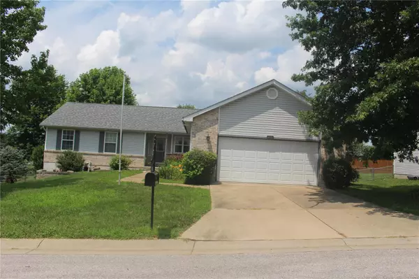 807 Grand AVE, Marthasville, MO 63357