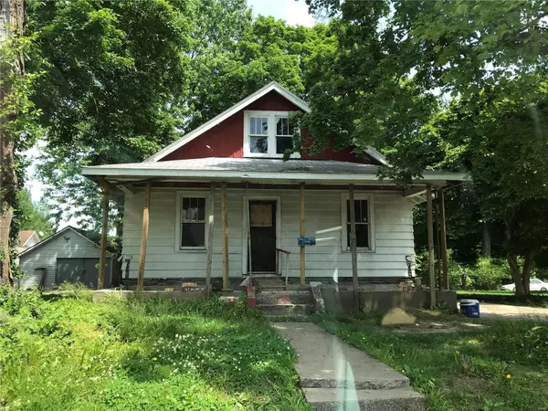 1032 N Middle ST, Cape Girardeau, MO 63701