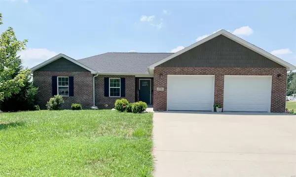 753 Abbie CT, Jackson, MO 63755