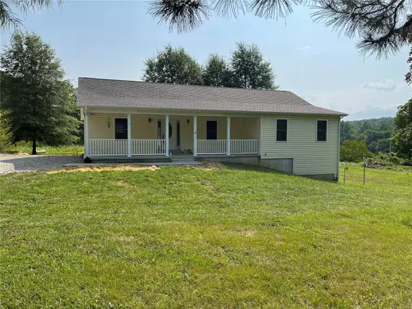 Bloomsdale, MO 63627,9536 Three Oaks LN