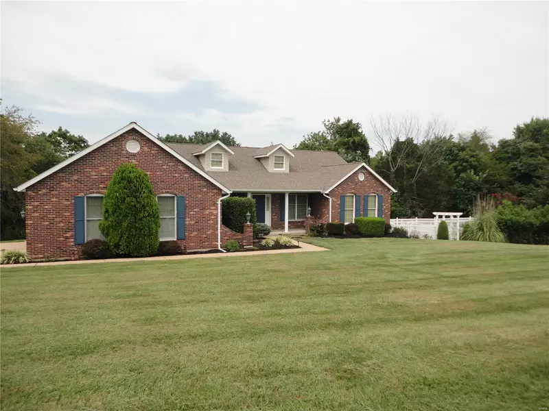 2489 STONEGATE DR, Festus, MO 63028