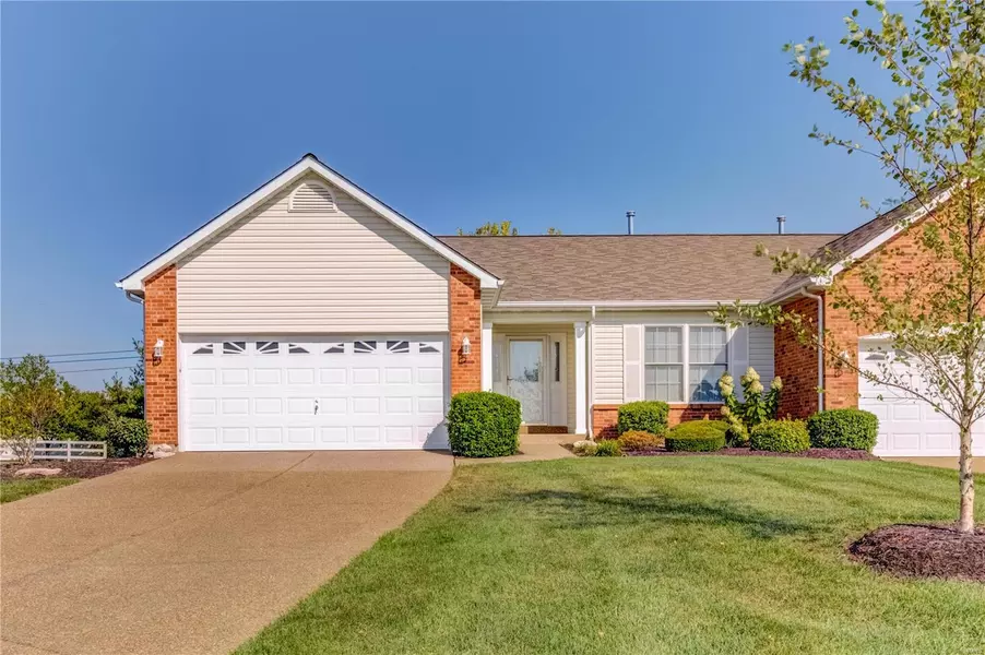 3 Nina CT, Dardenne Prairie, MO 63368