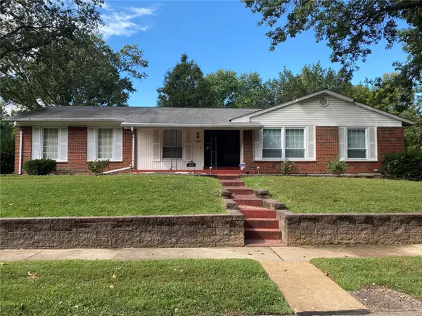 3235 Churchill Dr., Florissant, MO 63033