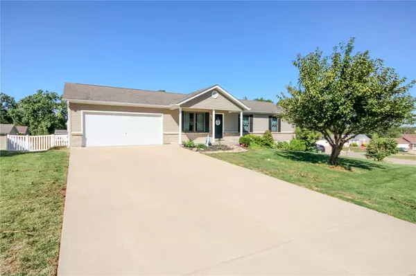 9 Stonegate DR, Troy, MO 63379