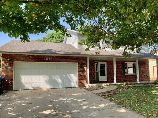 Columbia, IL 62236,1021 Arizona DR