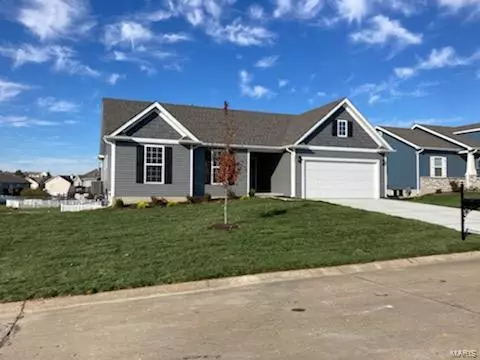 551 Newcastle DR, Troy, MO 63379