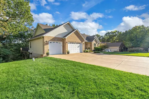 High Ridge, MO 63049,716 Heatherstone