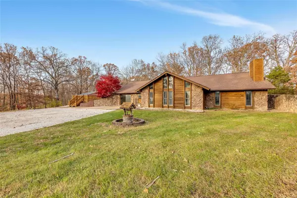 435 Highway W, Foristell, MO 63348