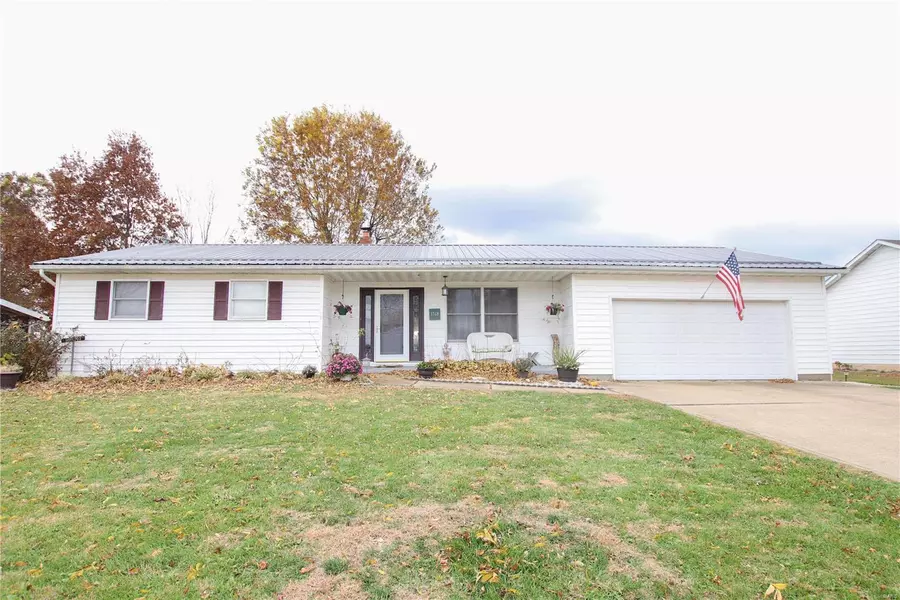 1768 Southridge LN, Owensville, MO 65066