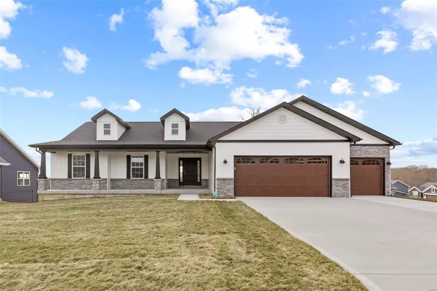 249 Auburn Ridge Dr., Troy, MO 63379