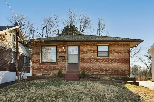 8904 Forest AVE, St Louis, MO 63114