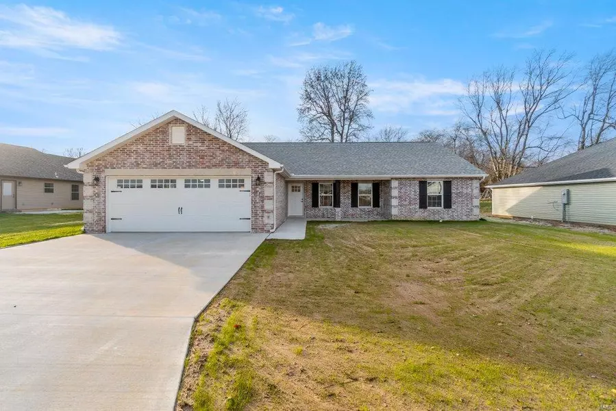 21 Sleepy Hollow, Benton, MO 63736