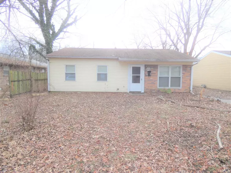 316 W I, Belleville, IL 62226