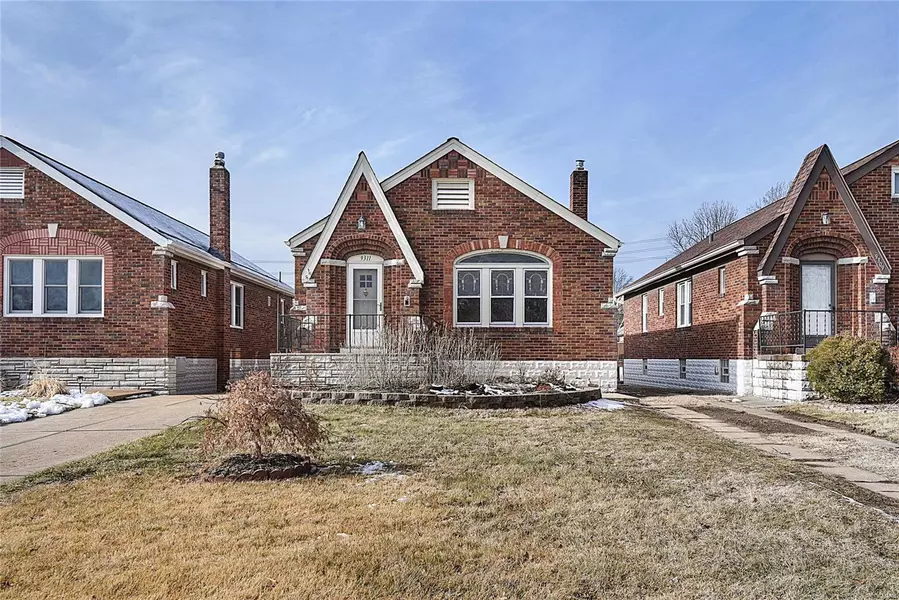 9311 Rambler, St Louis, MO 63123