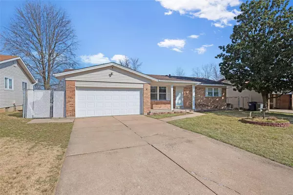 4681 Onondaga TRL, St Charles, MO 63304