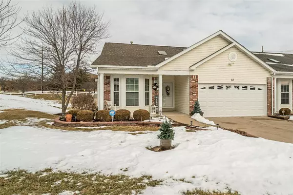 St Peters, MO 63376,18 Twelve Oaks CT #8A