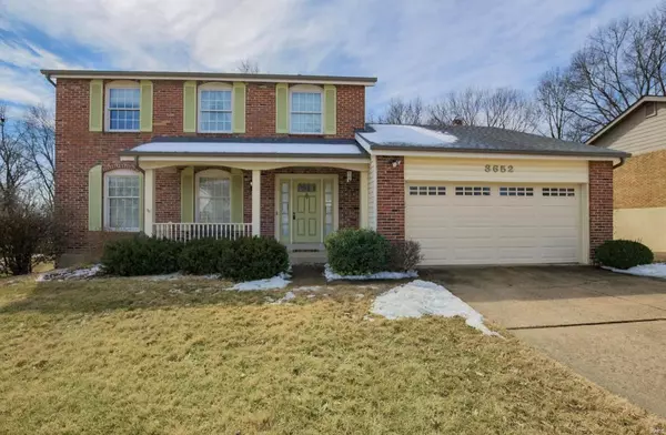 3652 Cinnamon Tree LN, St Louis, MO 63129