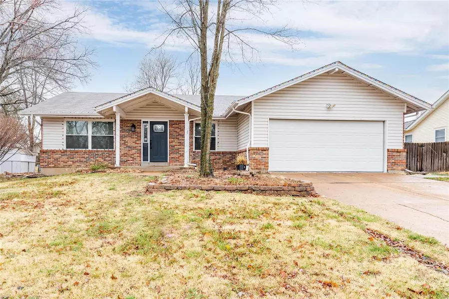 4028 Graybridge E, St Peters, MO 63376