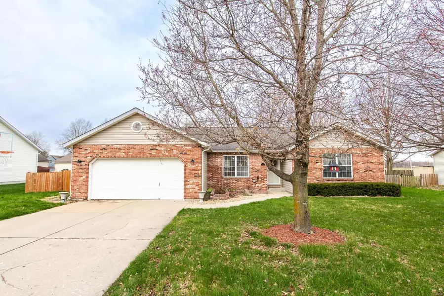 4 Fox Run, Mascoutah, IL 62258