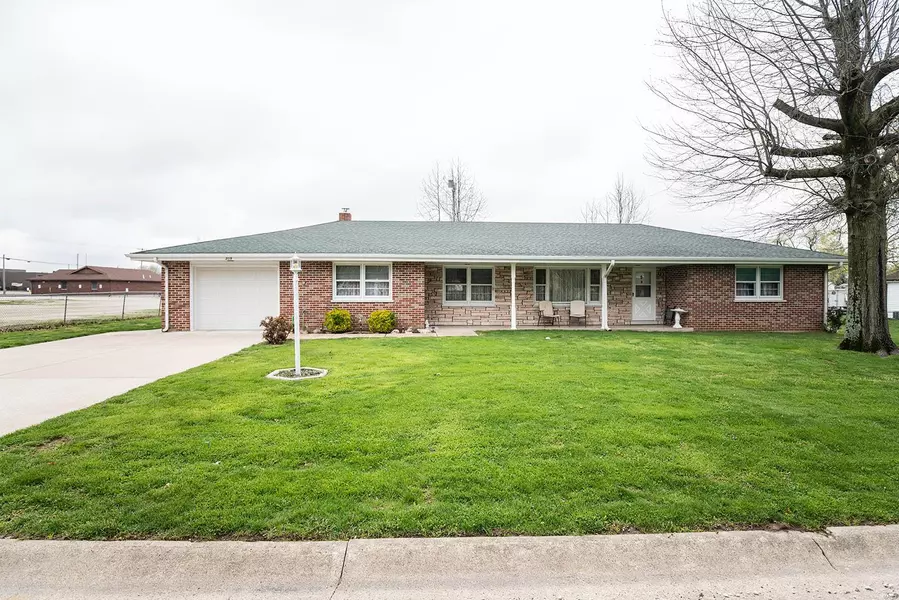 309 Apple Avenue, Belle, MO 65013