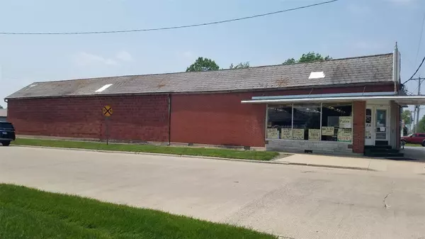 Breese, IL 62230,97 N Clinton ST