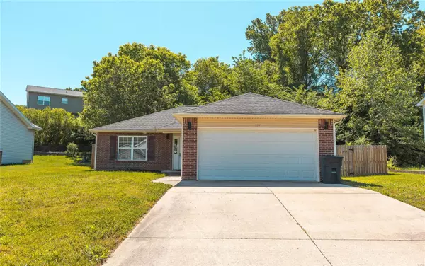 107 Valley WAY, St Robert, MO 65584