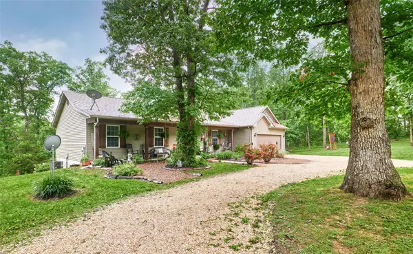 25592 Chaparral, Warrenton, MO 63383