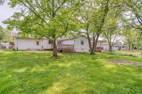 St Peters, MO 63376,13 Creekside DR