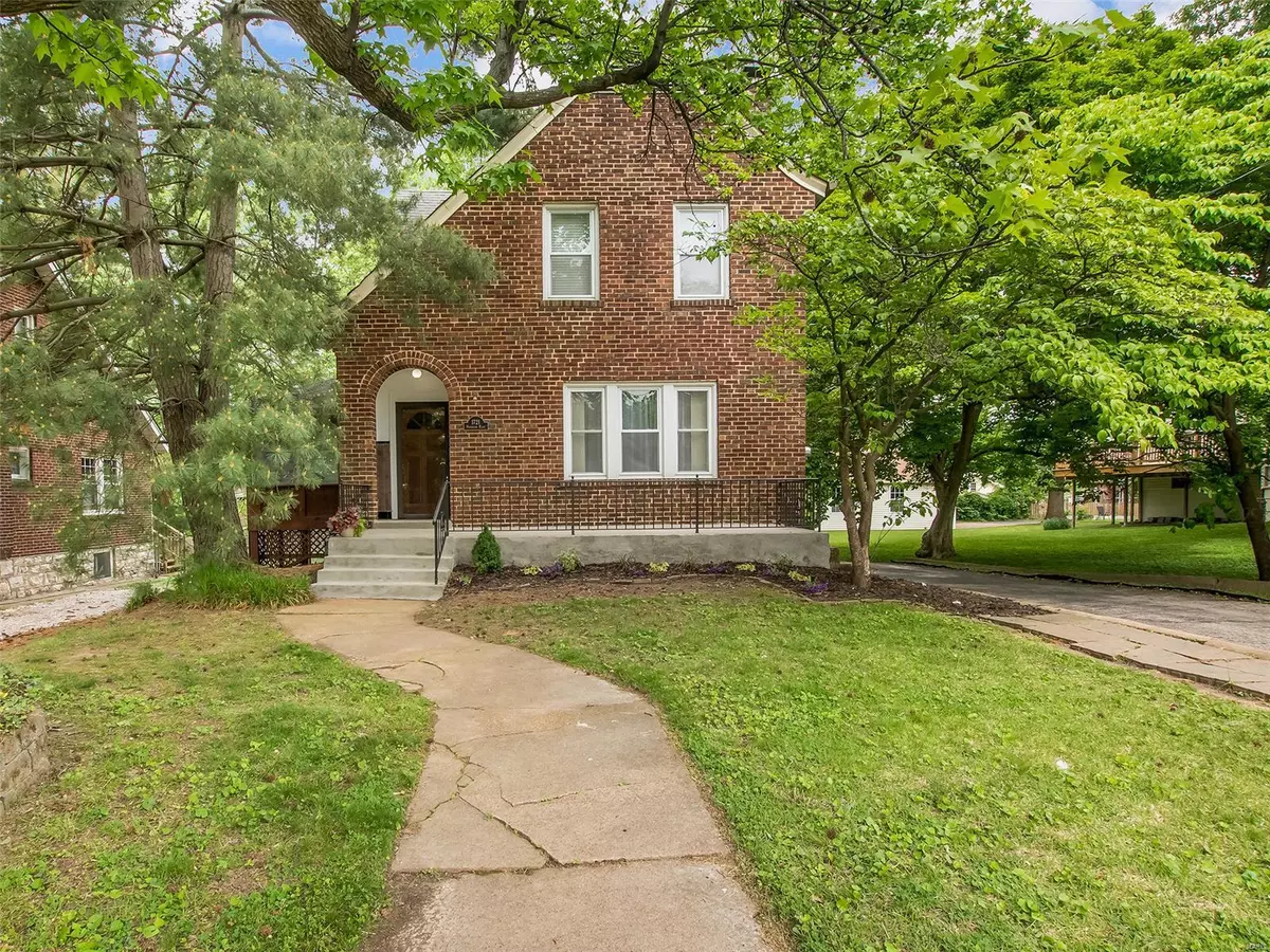 St Louis, MO 63117,1721 Princeton PL