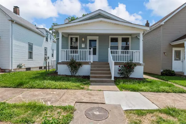 5336 West AVE, St Louis, MO 63116