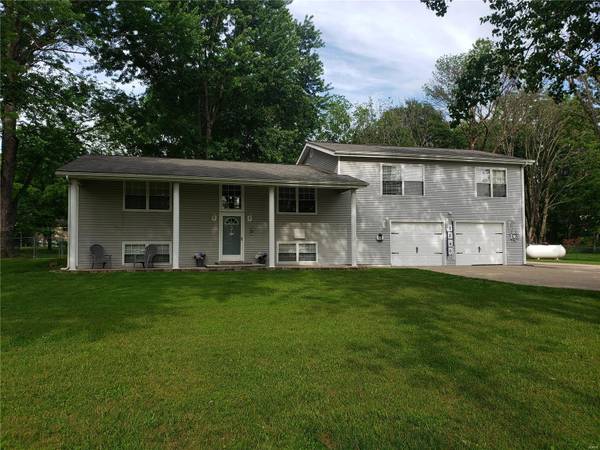 2246 Lakeshore DR,  Cuba,  MO 65453