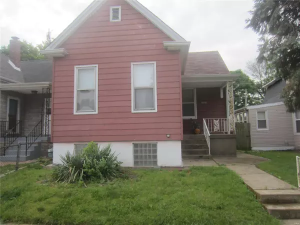 6840 Salzburger AVE, St Louis, MO 63116