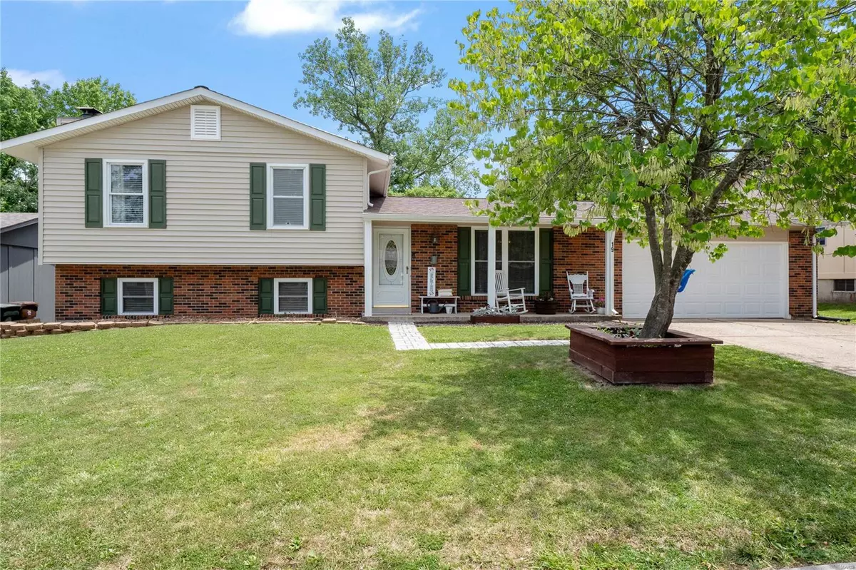 St Peters, MO 63376,19 Country Creek DR