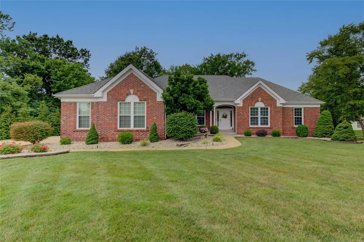 Lake St Louis, MO 63367,607 Whitehills CT